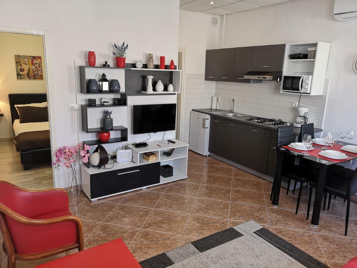 Studio Bi Apartment Umag Ngoại thất bức ảnh